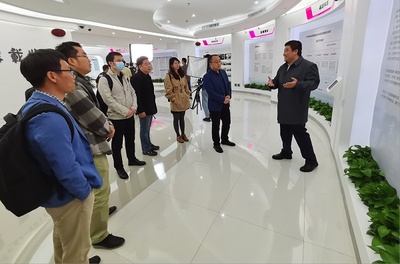 滬深聯(lián)動(dòng) 上海工程技術(shù)大學(xué)參訪(fǎng)深圳清華大學(xué)研究院下一代互聯(lián)網(wǎng)研發(fā)中心，共探網(wǎng)絡(luò)技術(shù)新未來(lái)